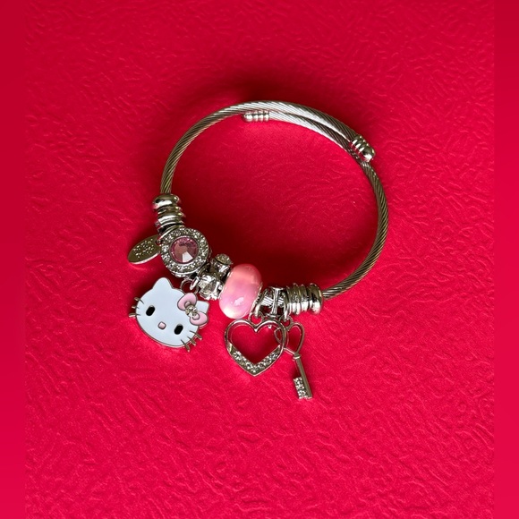 Hello Kitty Bracelet - Adjustable - Picture 2 of 5